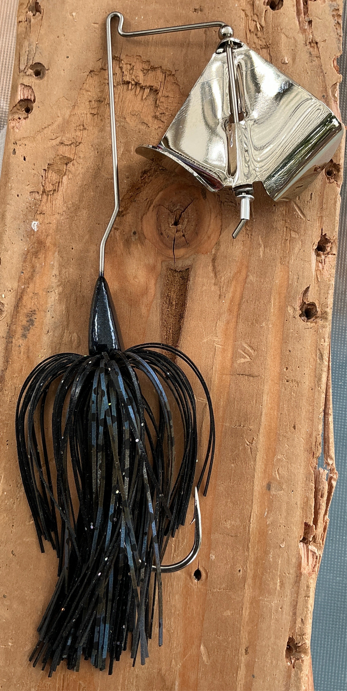 Black n blue B9 Buzzbait